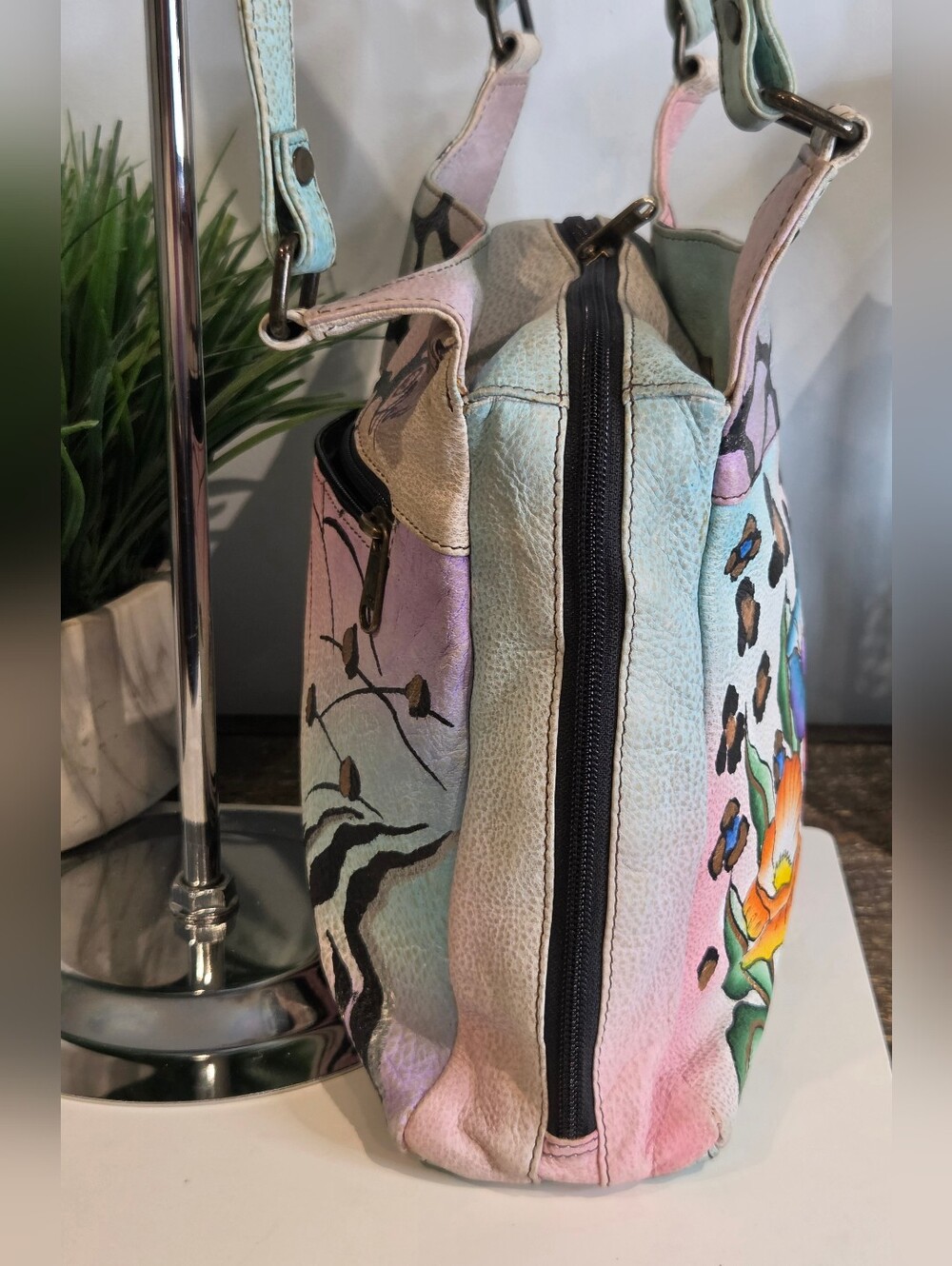 Anuschka Pastel Multicolor Floral Print Shoulder Bag - Picture 10 of 16